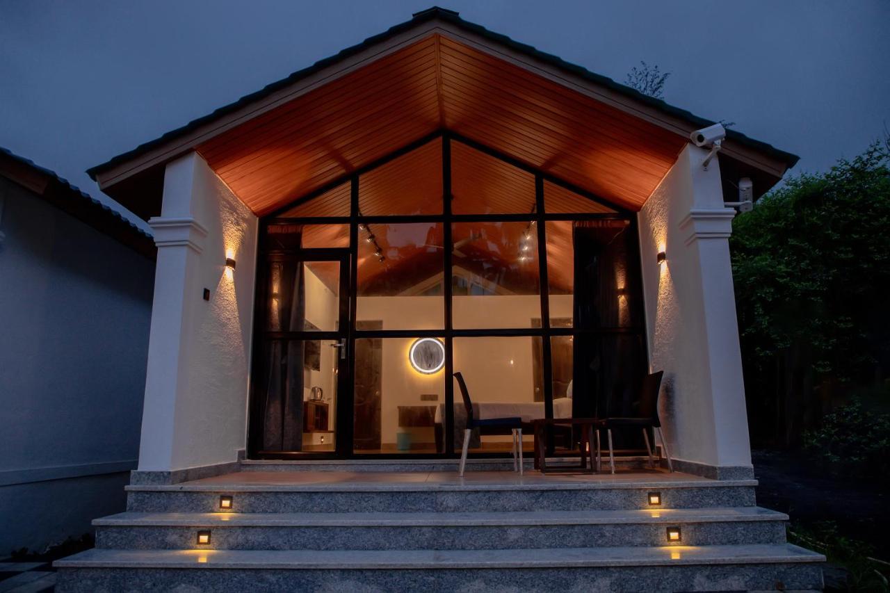 White Sand Beach Resort Kondivali Dış mekan fotoğraf